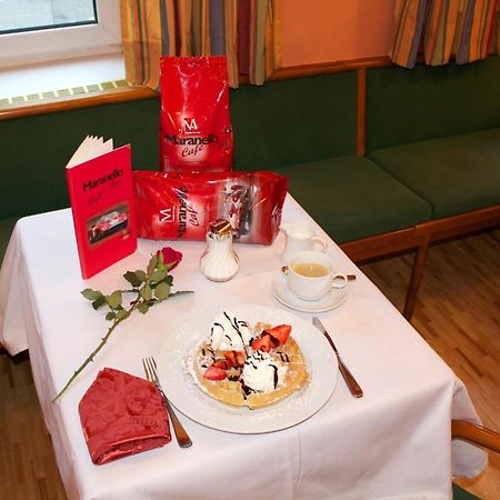 Hotel Vier Jahreszeiten ซาลซ์บูร์ก ภายนอก รูปภาพ