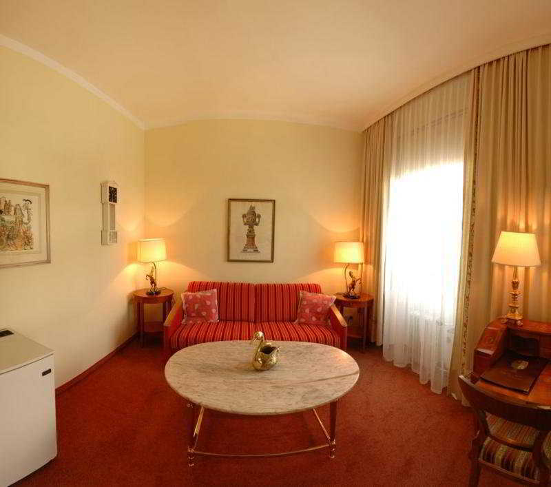 Hotel Vier Jahreszeiten ซาลซ์บูร์ก ห้อง รูปภาพ