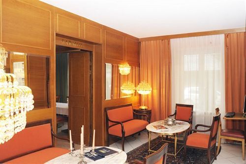 Hotel Vier Jahreszeiten ซาลซ์บูร์ก ภายนอก รูปภาพ